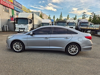 HYUNDAI SONATA LF 2016