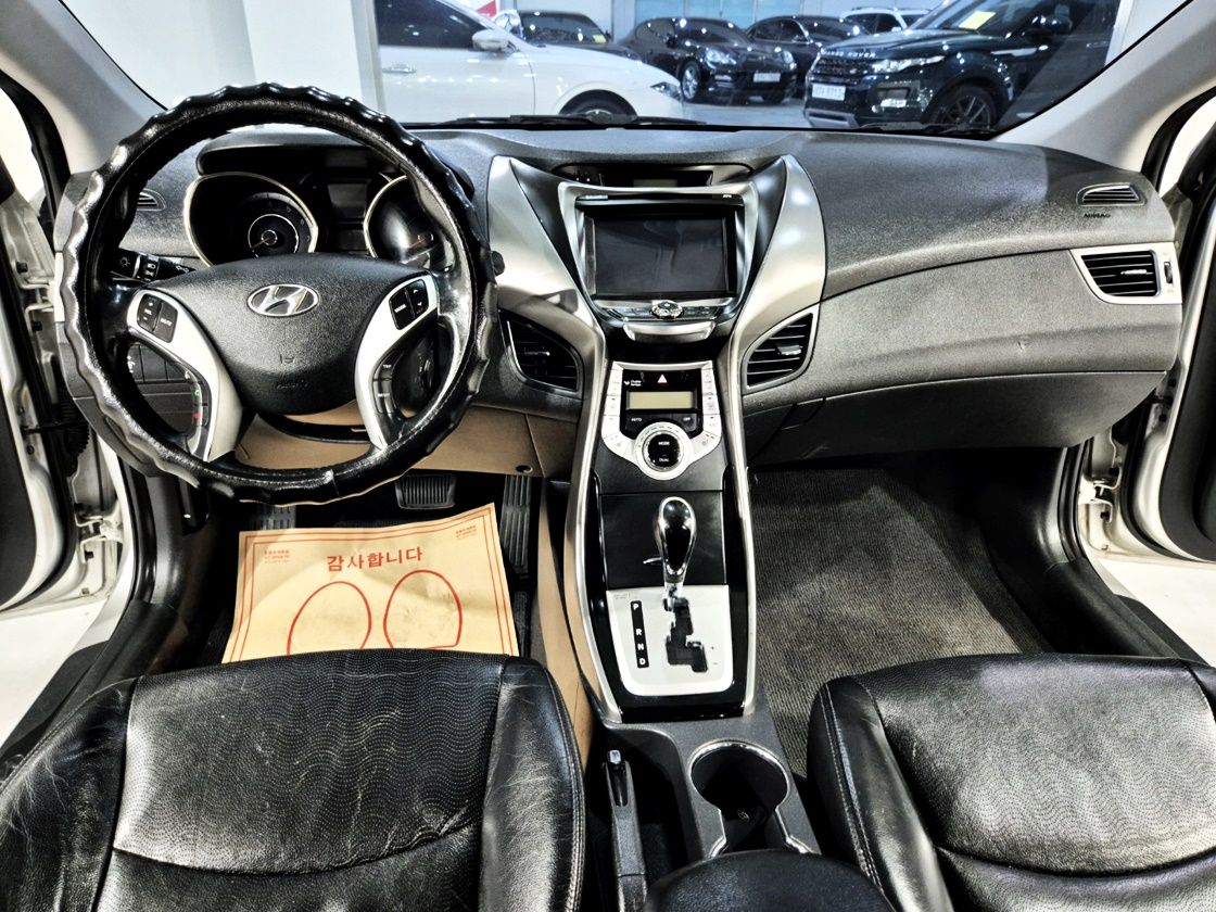 HYUNDAI AVANTE MD 2010