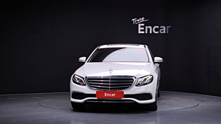MERCEDES BENZ E-CLASS W213 2020