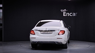 MERCEDES BENZ E-CLASS W213 2020