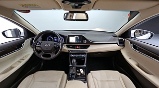 HYUNDAI GRANDEUR IG 2017