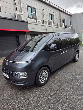 HYUNDAI STARIA 2024