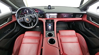 PORSCHE TAYCAN 2022