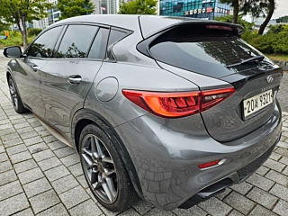 INFINITI Q30 2017