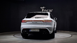 PORSCHE MACAN 2023