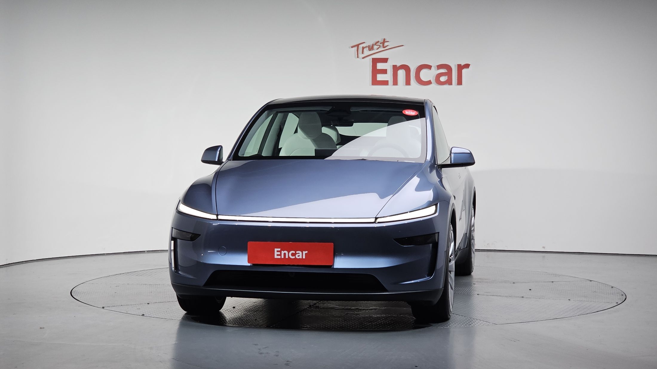 TESLA MODEL Y 2025