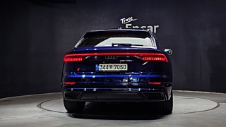 AUDI Q8 4M 2022