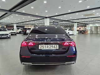 MERCEDES BENZ E-CLASS W214 2025
