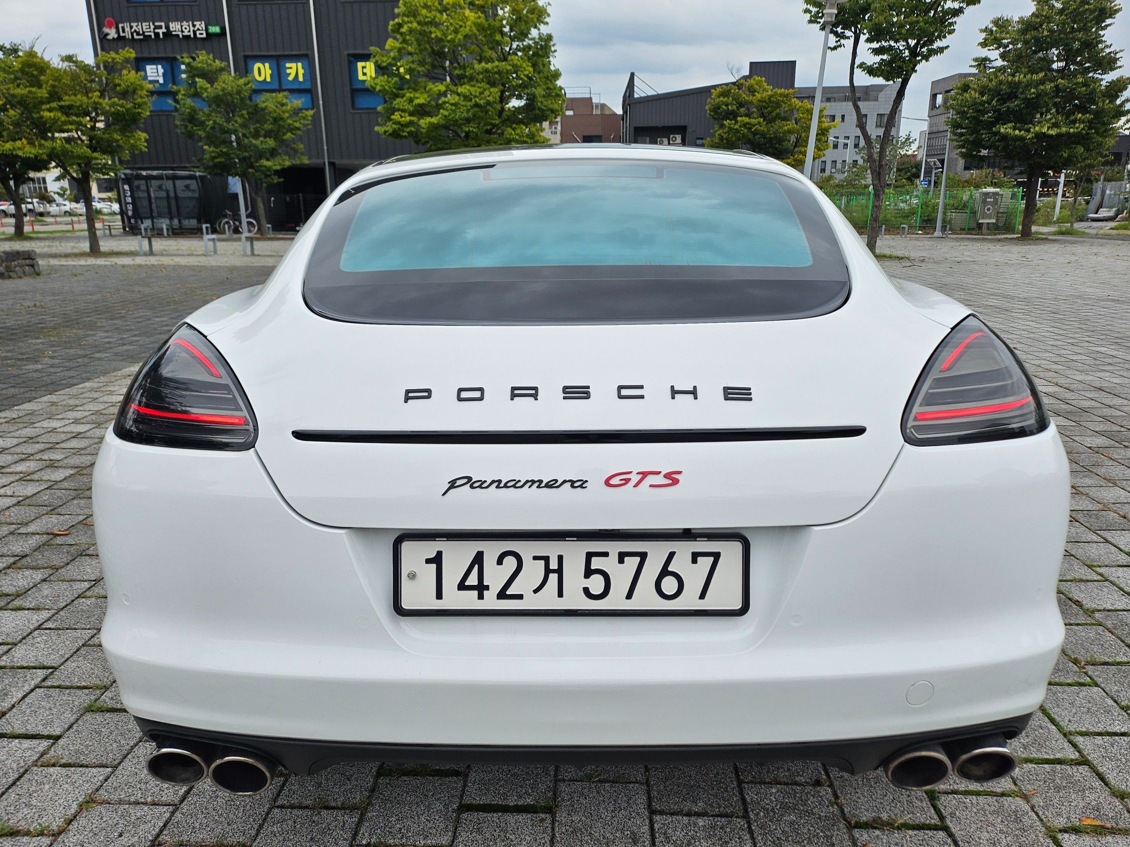 PORSCHE PANAMERA 2012