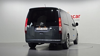 HYUNDAI STARIA 2021