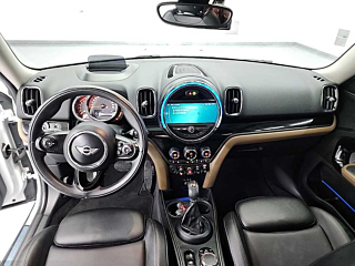 MINI COUNTRYMAN COOPER D 2018