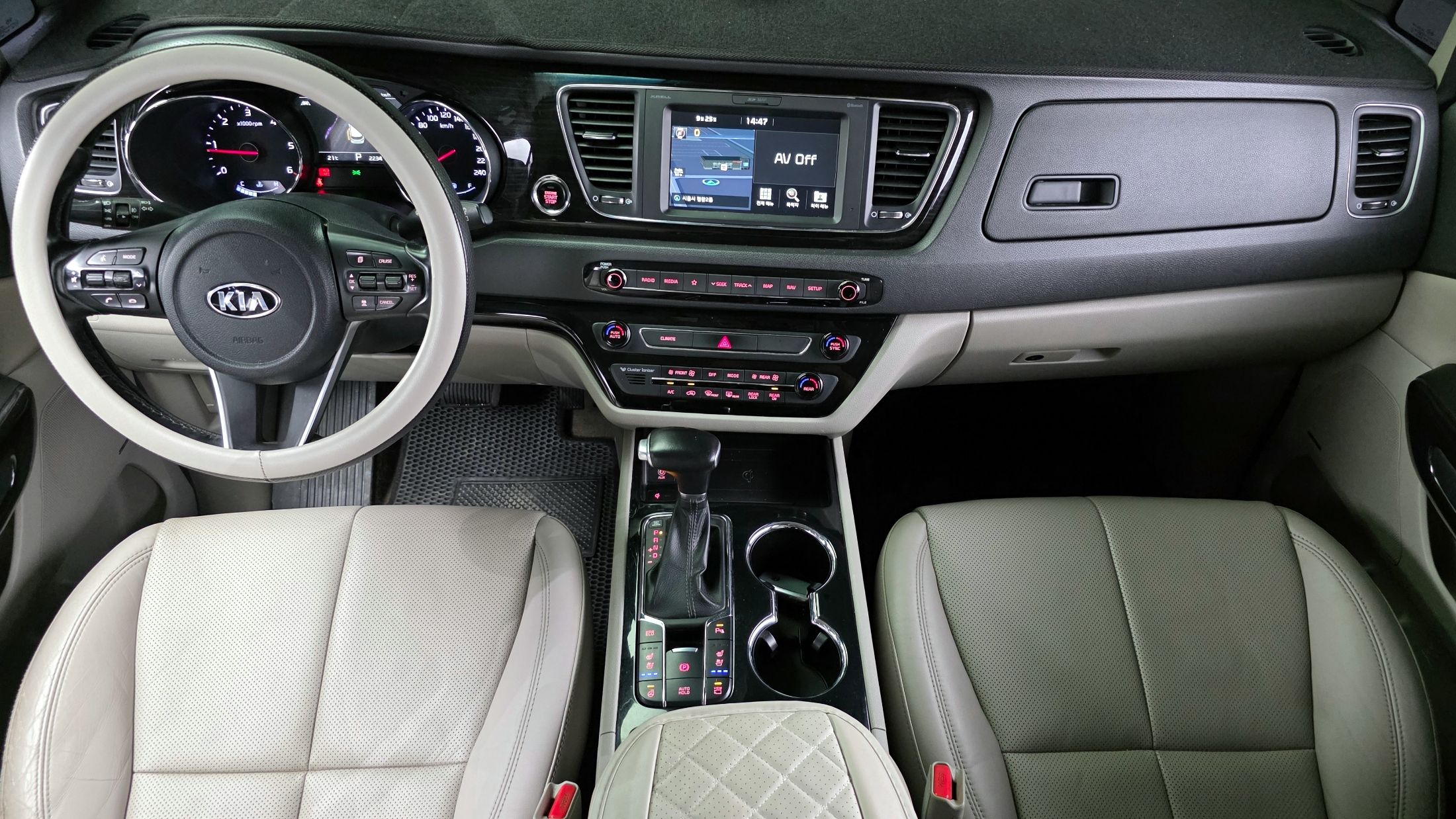 KIA CARNIVAL 2018