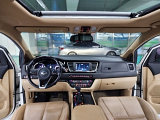 KIA CARNIVAL 2016