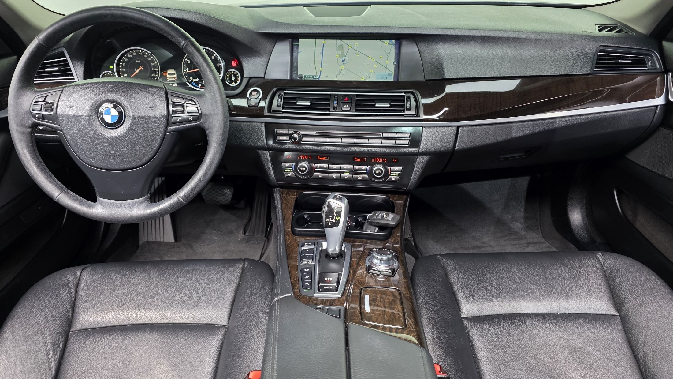 BMW 5-SERIES F10 2013