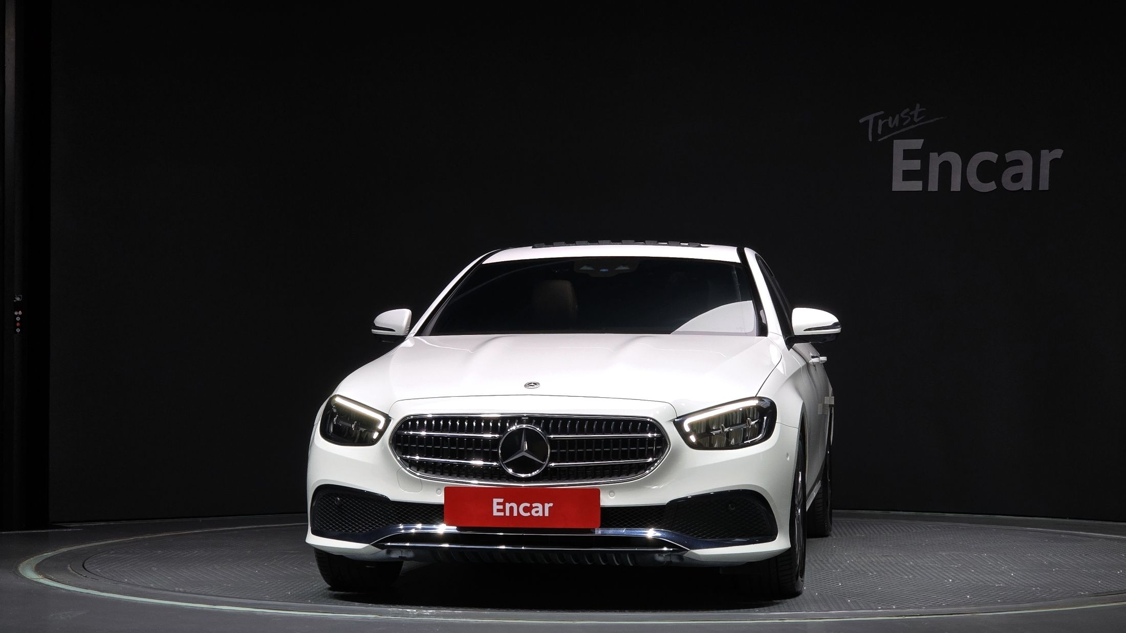 MERCEDES BENZ E-CLASS W213 2023