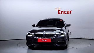BMW 5-SERIES G30 2018