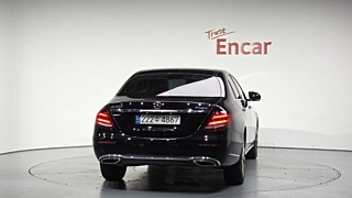 MERCEDES BENZ E-CLASS W213 2020