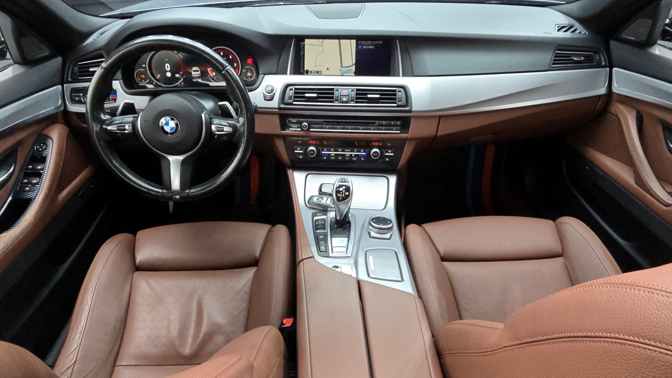 BMW 5-SERIES F10 2015