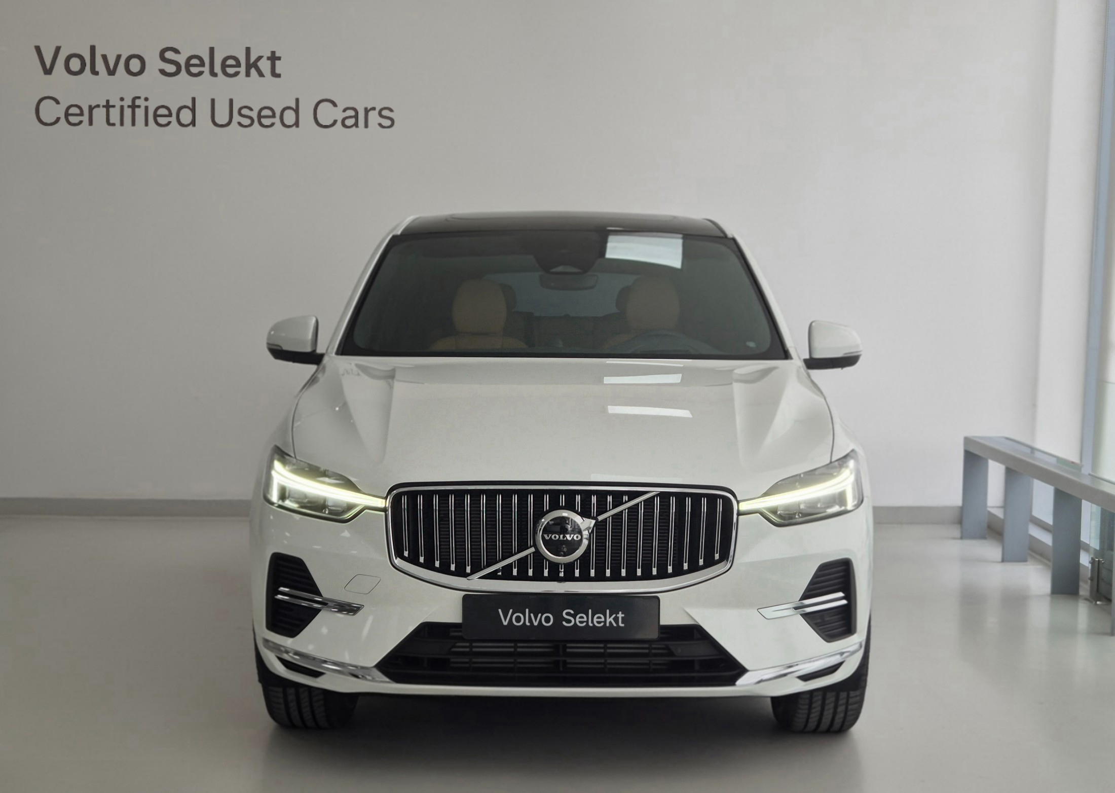 VOLVO XC60 2025