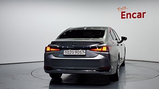 LEXUS ES300H 2022