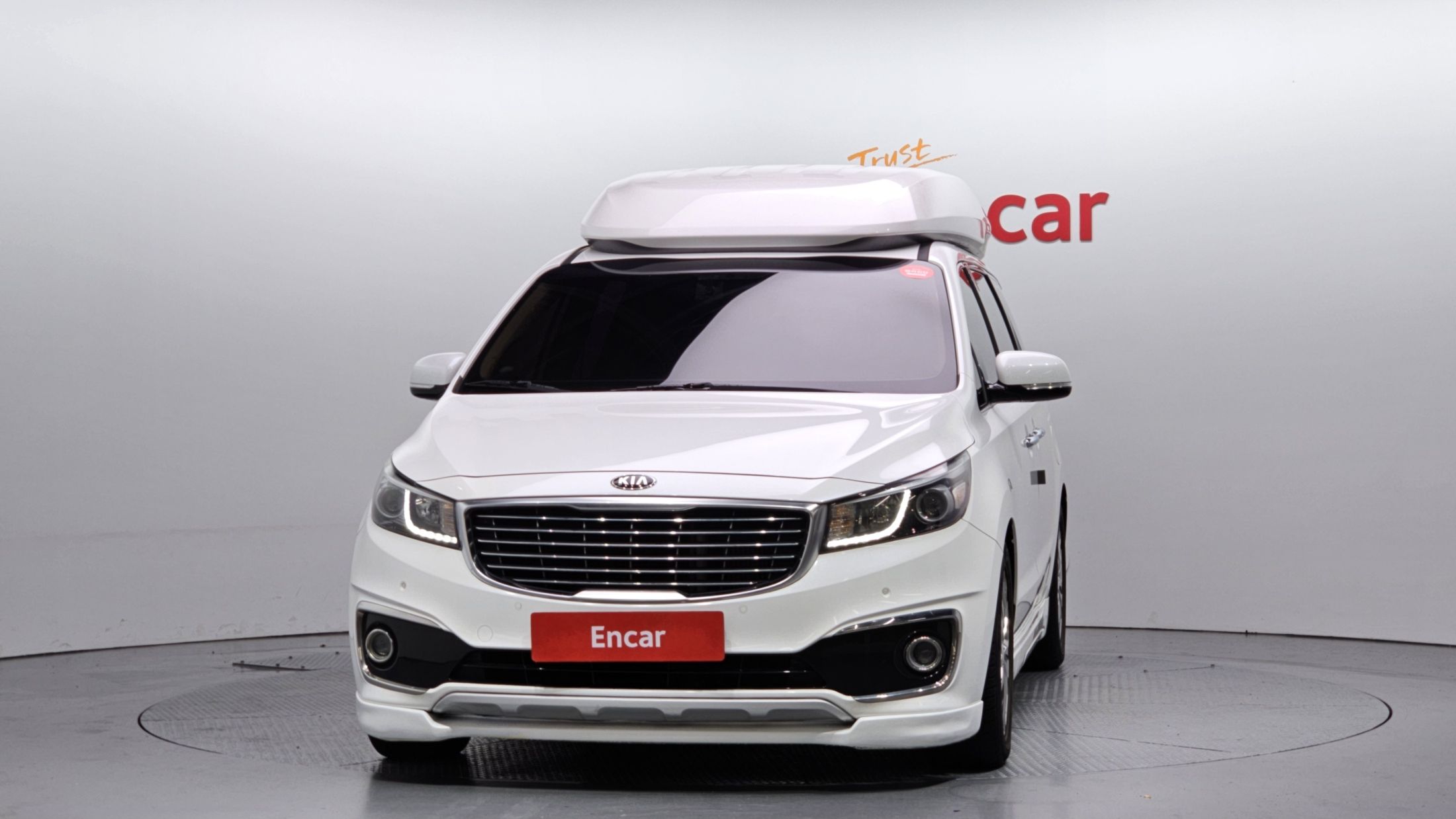 KIA CARNIVAL 2016