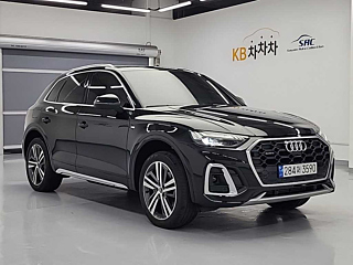 AUDI Q5 FY 2022