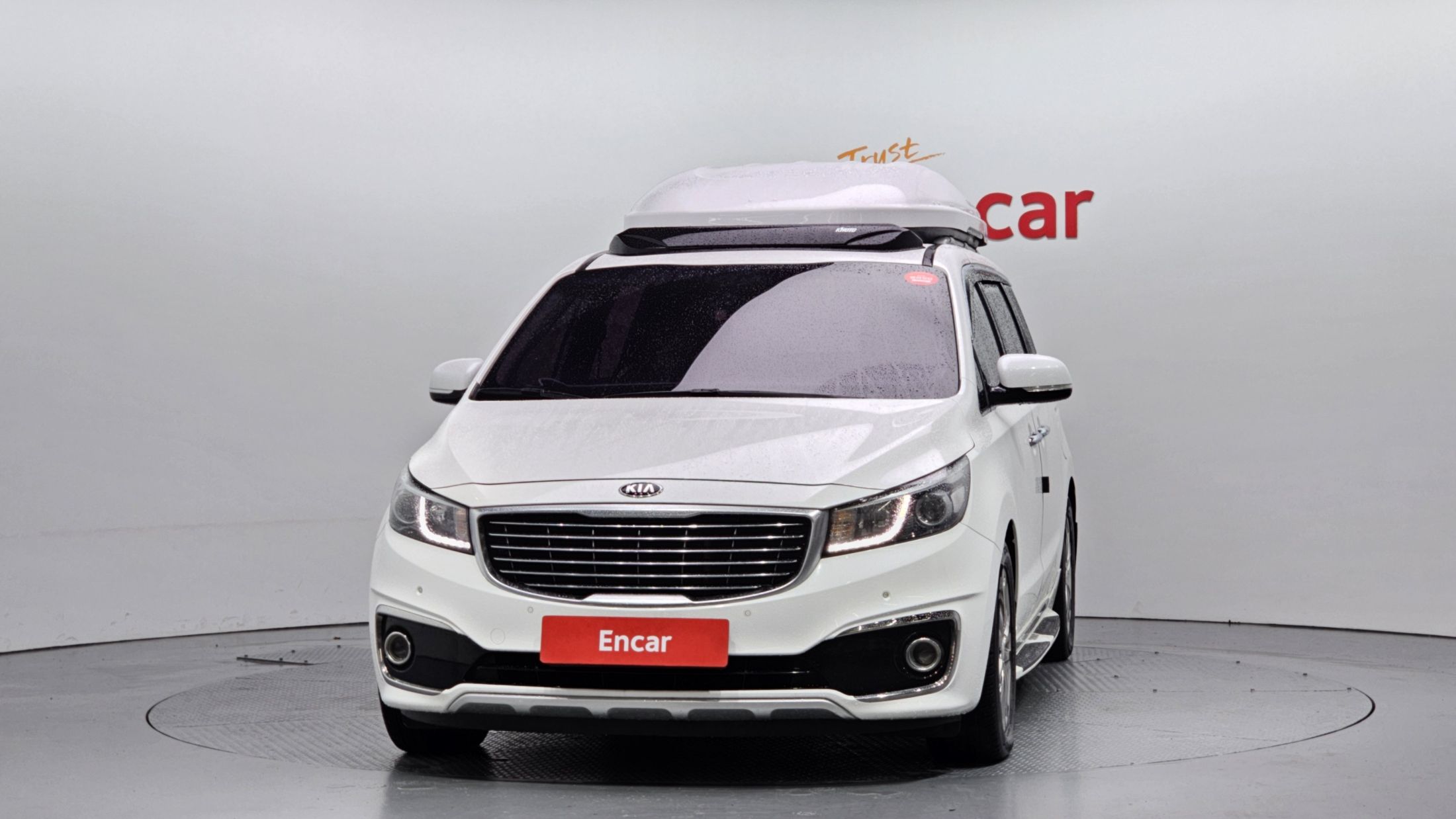 KIA CARNIVAL 2016