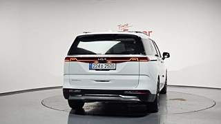 KIA CARNIVAL 2023