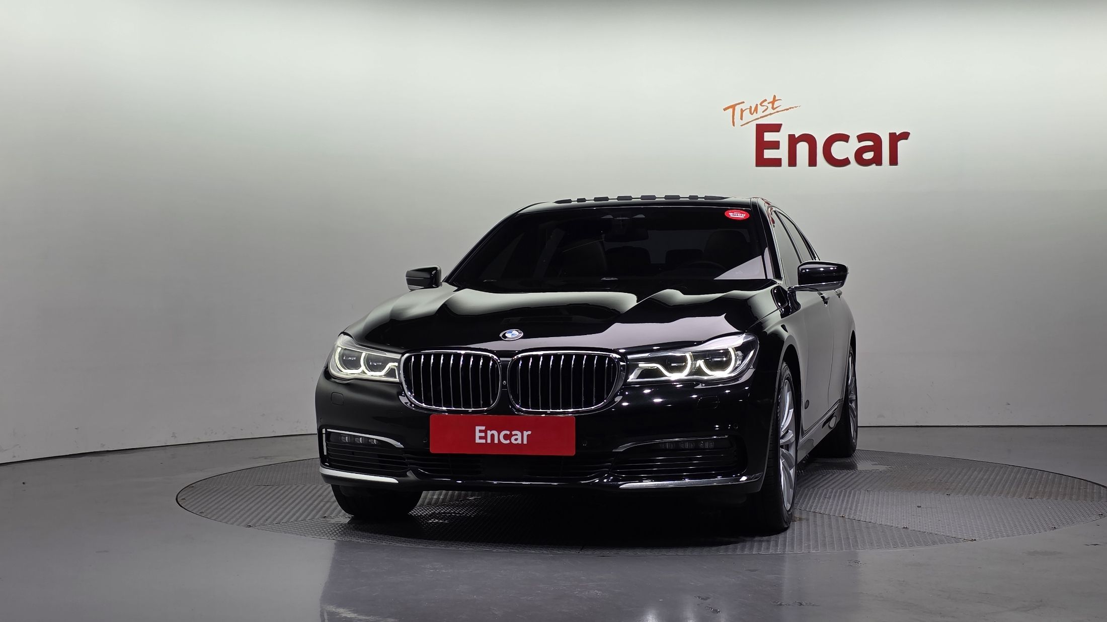 BMW 7-SERIES G11 2016