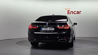 BMW 7-SERIES G11 2016