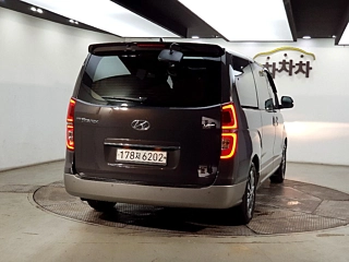 HYUNDAI STAREX GRAND 2019
