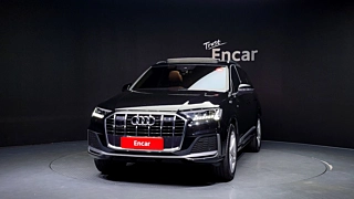 AUDI Q7 4M 2023