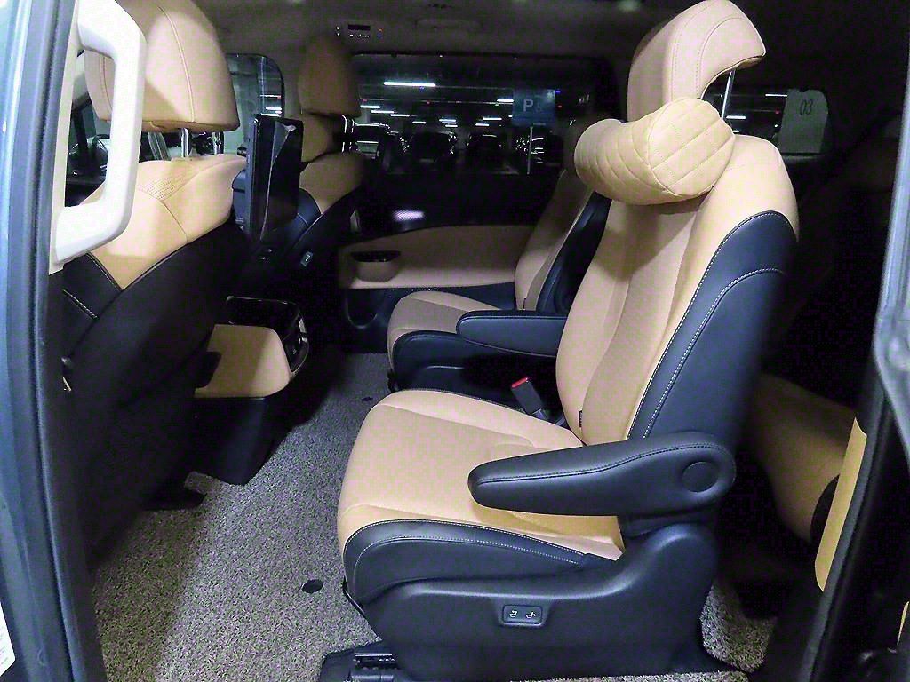 KIA CARNIVAL 2021