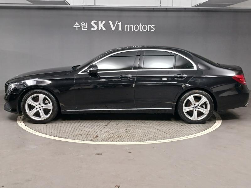 MERCEDES BENZ E-CLASS W213 2017