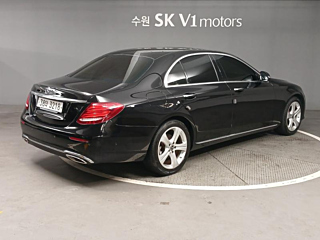 MERCEDES BENZ E-CLASS W213 2017