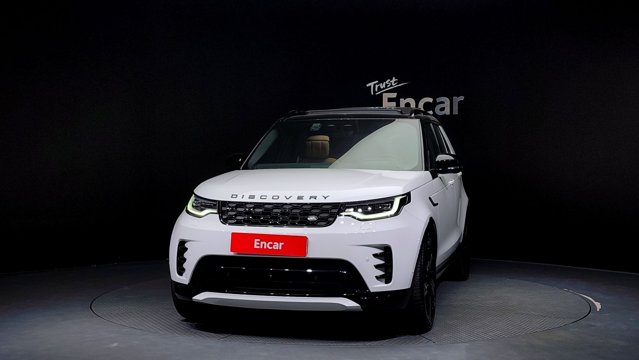 LAND ROVER DISCOVERY 5 2024