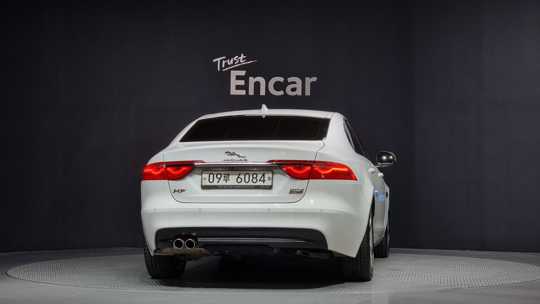 JAGUAR XF X260 2018