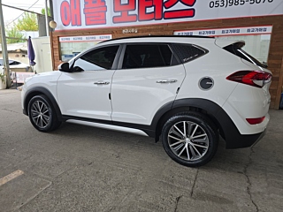 HYUNDAI TUCSON 2016