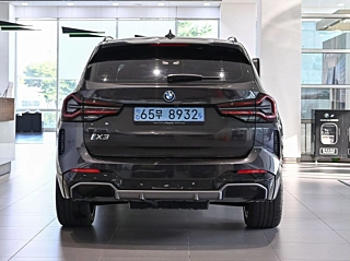 BMW IX3 2024