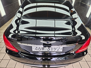 GENESIS EQ900 2016
