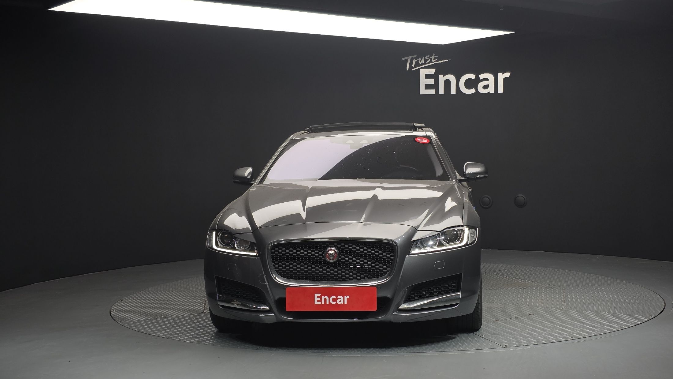 JAGUAR XF X260 2017