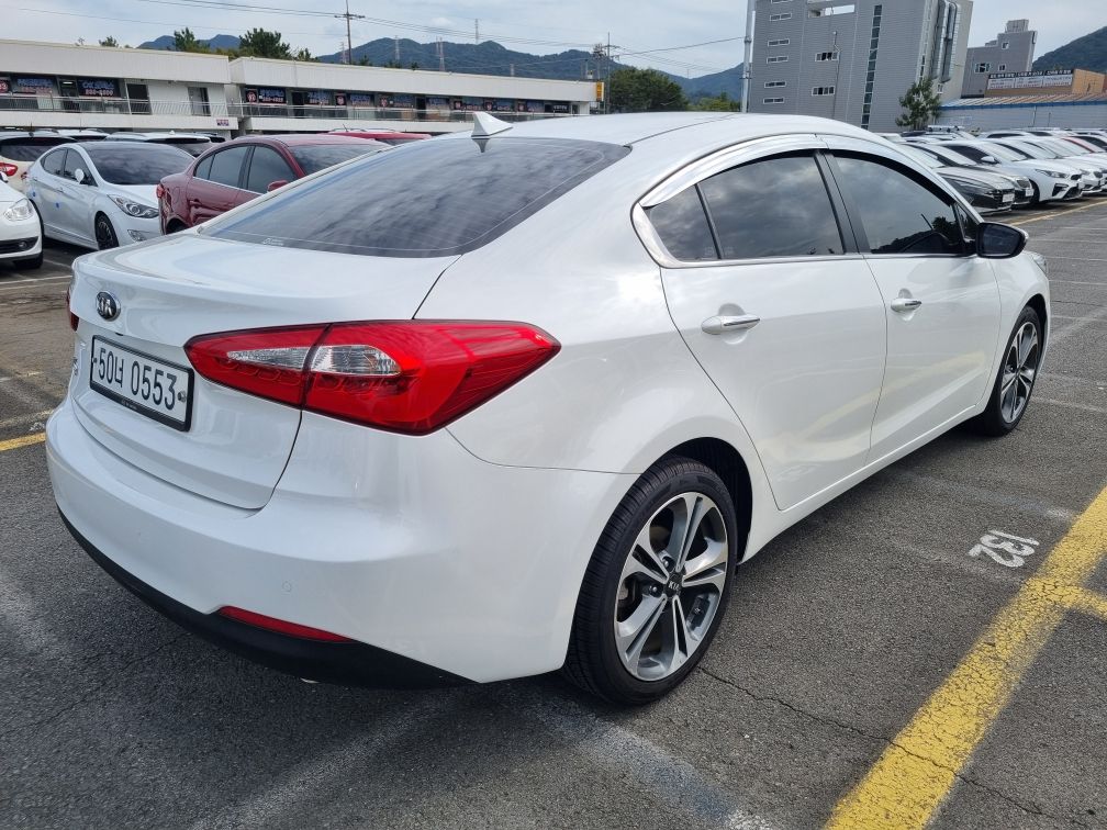 KIA K3 2015