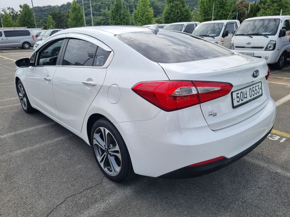KIA K3 2015
