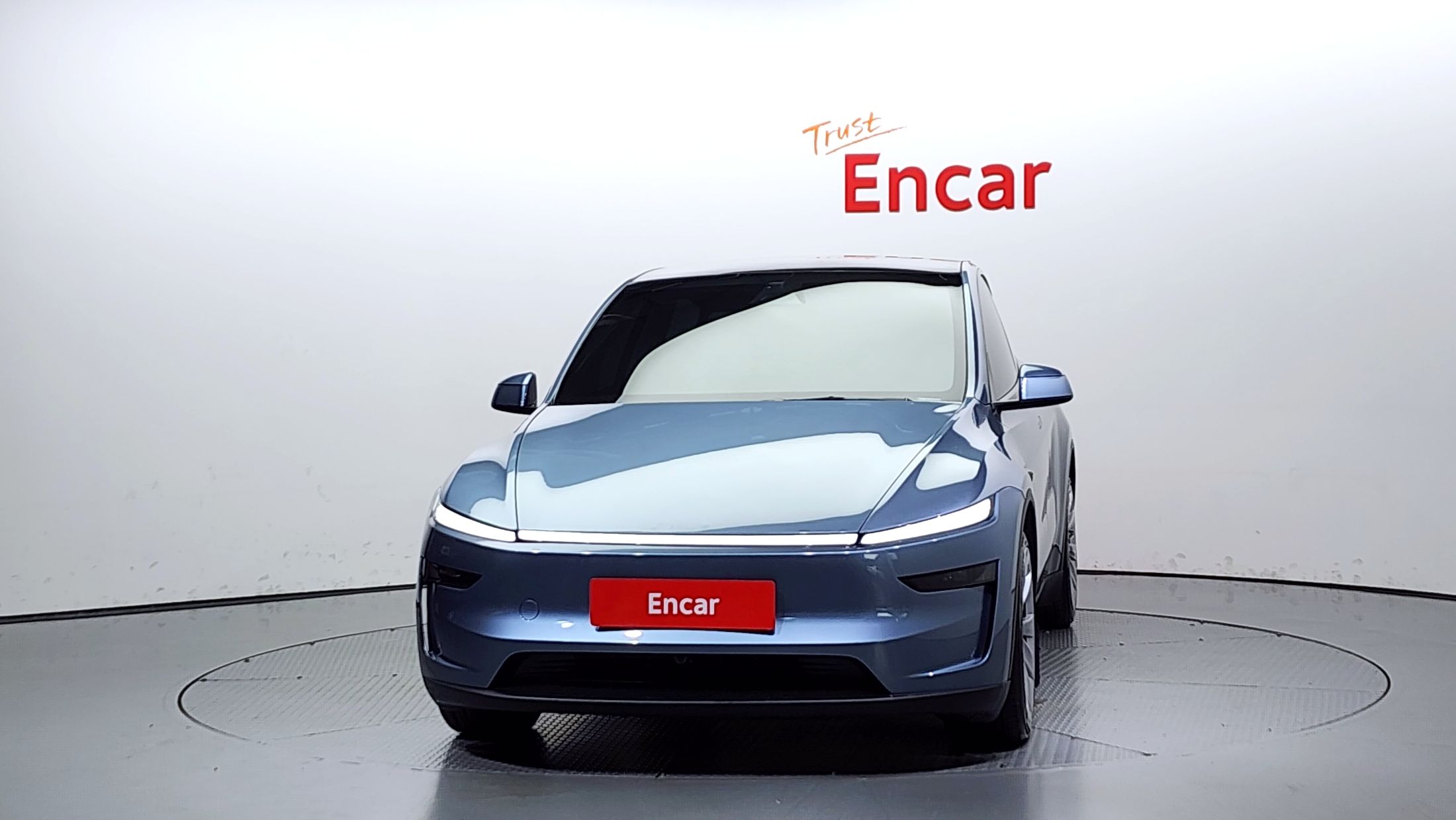 TESLA MODEL Y 2025