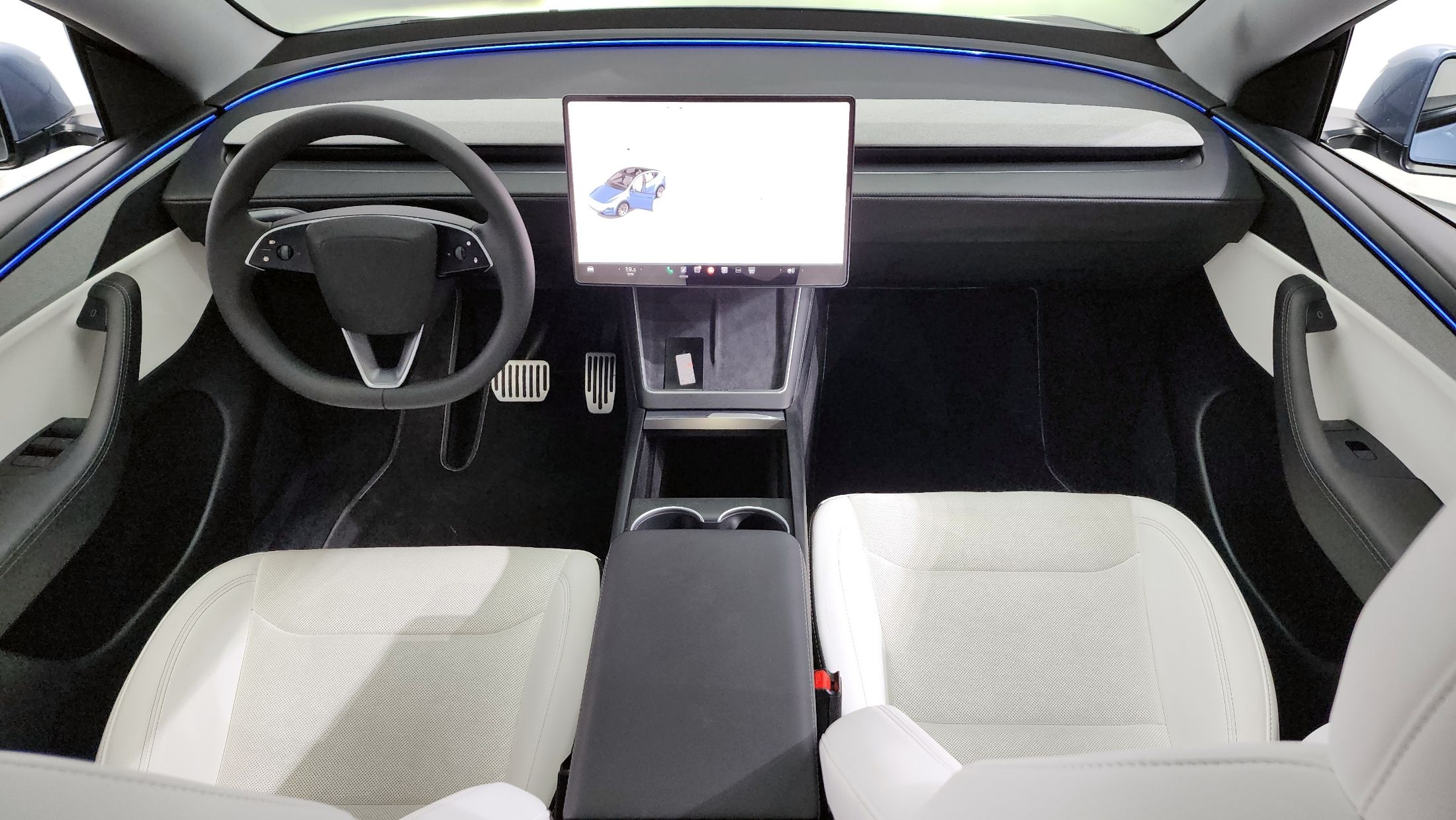 TESLA MODEL Y 2025