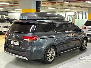 KIA CARNIVAL 2017