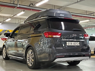 KIA CARNIVAL 2017