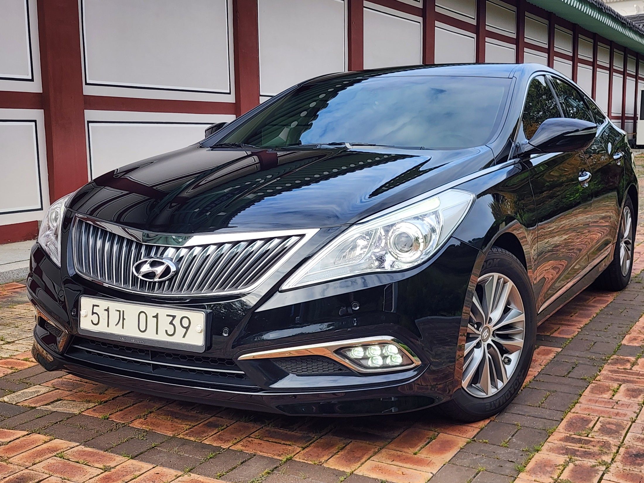 HYUNDAI GRANDEUR HG 2017