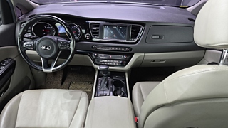 KIA CARNIVAL 2017