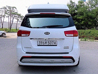 KIA CARNIVAL 2017